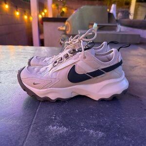 Nike Women’s Chunky Sneakers in Beige with Black Swoosh